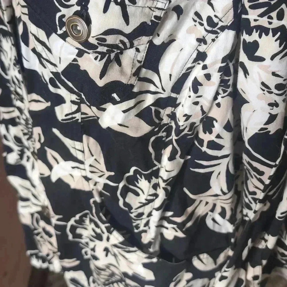 Christopher & Banks Black White and Cream Jacket - Picture 3 of 6